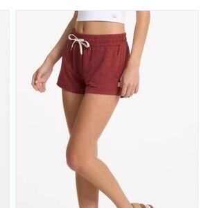 Vuori Halo Performance Shorts Desert
Rose Heathered  size xsmall like new